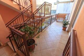 Апартаменты Apartments Vitic Сутоморе Двухуровневые апартаменты-6